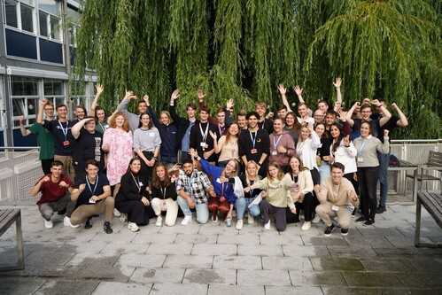 Azubi Jahrgang 2023 Ein Gruppenfoto vom Azubi Jahrgang 2023 auf dem Otto Campus