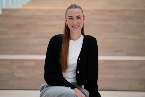 Junior HR Manager Melanie