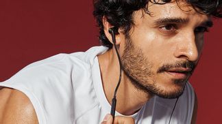 Belkin Rockstar In-Ear Kopfhörer mit USB-C-Stecker Headset ( Geräuschisolierung), Flaches Kabel verhindert Verheddern