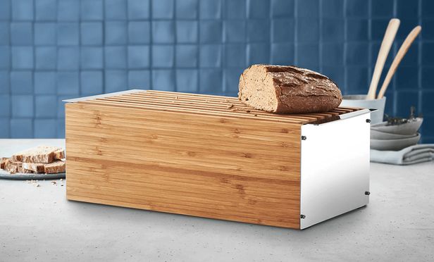 WMF Brotkasten Gourmet Brotkasten mit Schneidebrett, Bambus, (1x Brotkasten  (43 x 25 x 15 cm) mit abnehmbarem Schneidbrett, 1-tlg., 1x Brotkasten (43 x  25 x 15 cm) mit abnehmbarem Schneidbrett), Gourmet