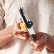 6 in 1 EINSTELLBARES SCHNEIDEN UND TÄUFELN