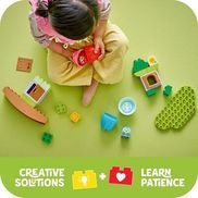 Das Baumspielzeug bringt die Kreativität zum Wachsen