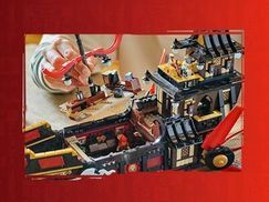 Den Innenraum des Schiffs erkunden