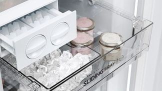 Eis und zusätzlicher Platz bei Bedarf