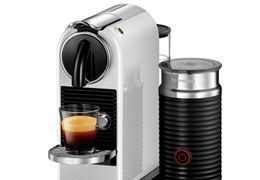 Nespresso Kapselmaschine von 7 Kapseln EN DeLonghi, Milchaufschäumer, 267.BAE inkl. Schwarz, Aeroccino CITIZ Willkommenspaket mit