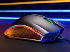 Ergonomisch dank verbesserter Seitengriffe