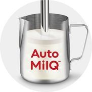 Auto MilQ™ – freihändiges Texturieren von Mikro-Milchschaum