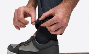 Beinabschlüsse mit Kordelzug