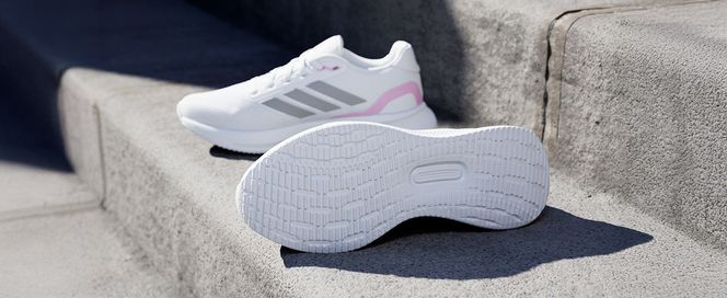 Einfach loslaufen: Der »RUNFALCON 5« von ADIDAS PERFORMANCE