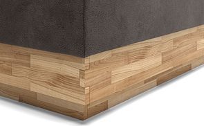 Massivholzgestell als Hingucker