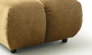 Schonend & stabil: Standfest auf 5 cm hohen Gleitern