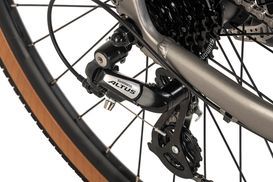 SHIMANO Altus rear derailleur
