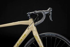 Aluminum fork – Stable, versatile, suitable for everyday use