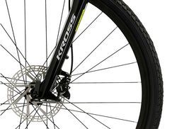 SHIMANO MT200 hydraulic disc brakes