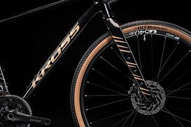 Carbon fork - Lightweight, elegant, performance-oriented
