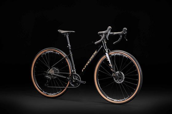 KROSS Gravel Bike Esker 6.0 28" Black 24 Gears