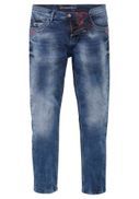 Regular-Fit mit Premium-Verarbeitung