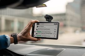 Garmin DRIVECAM 76 MT-D EU PKW-Navigationsgerät (Europa (46 Länder), Karten- Updates), Smartes 17,65 cm (6,95 Zoll) GPS-Navi mit Bluetooth  Freisprechfunktion