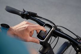 Garmin Edge Explore GPS-Fahrrad-Navi - Vorinstallierte Europakarte,  Navigationsfunktionen, 3“ Touchscreen, einfache Bedienung, weiß/Schwarz