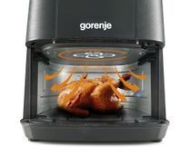 Rundum metallisches Interieur