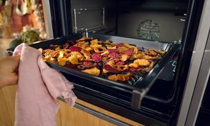 Eco Clean и Easy Clean за лесно почистване.