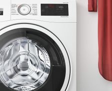 BOSCH und zum kg, bis exakt sanft Wäsche gewünschten WQG233D20, 8 trocknet AutoDry: Wärmepumpentrockner