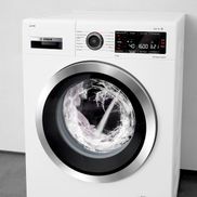 Connect: dank Waschmaschine von Falten, WGB244040, 8 Dampf und Home BOSCH 50 der Serie deine 9 U/min, Kontrolliere 1400 Assist % unterwegs bediene kg, reduziert Iron Waschmaschine