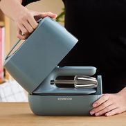 Innovative All-in-one-Aufbewahrung ZUBEHÖR, DAS ZUSAMMENHÄLT
