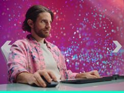 Tauchen Sie ein mit dem Haptic Sense Panel