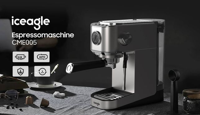 EspressomaschineCME005 mit professionellem Milchaufschäumer