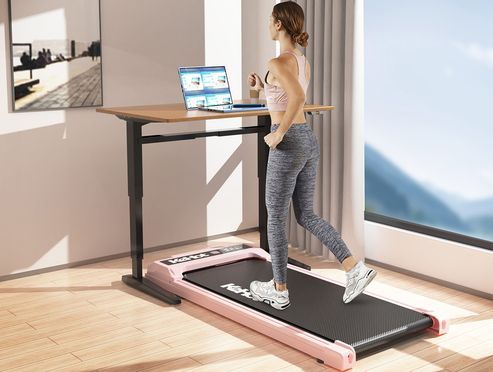 Aktiv bleiben – Trainieren unterm Schreibtisch: Leise & Platz