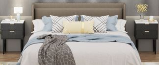 UEV Nachttisch 2er Set – Mit 2 Schubladen, Wellen-Design, Goldene Griffe, 50x40x60 Cm