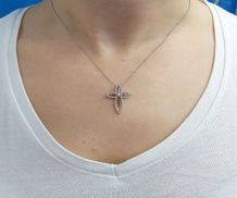 Highlights unserer Diamant Kreuz Halsketten