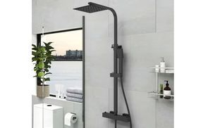 Height-adjustable shower rail