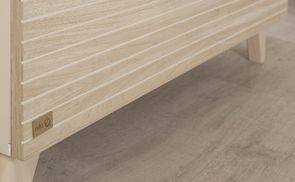 Elegant milling details complete the harmonious design.