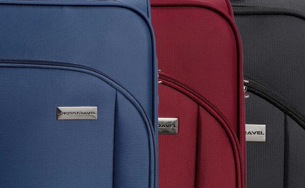 Eleganz in drei Farben: Schwarz, Marine & Burgund