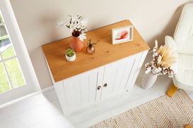 Hochwertige Kiefer-Kommode mit viel Stauraum