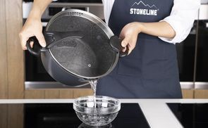 STONELINE® Antihaftbeschichtung mit echten Steinpartikeln