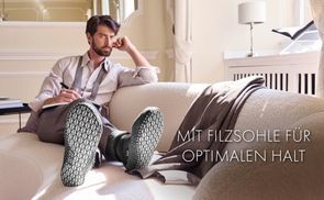 IHRE FÜßE HABEN ES WARM VERDIENT