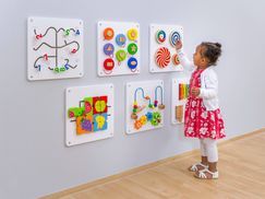 Platzsparendes Lernspiel für Kita & Wartebereich