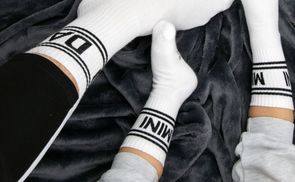 Drei Socken, eine Botschaft
