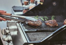 Heiße Streifen mit deiner neuen Grillplatte