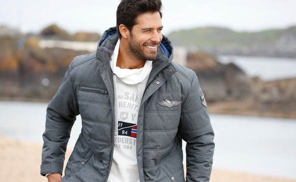 Jacke JUHAPEKKA mit gefütterter Kontrast Kapuze!