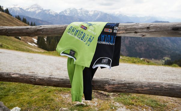 Die ungebremste Naturverbundenheit: Der Doppelpack Sweatshirt BOTU als treuer Begleiter!