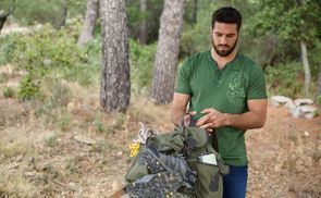 Serafino Ausschnitt & Knopfleiste