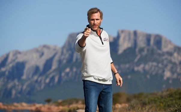 Wetterfest und Stilvoll: Das Sweatshirt ROSSKJELL mit Nautischem Flair!