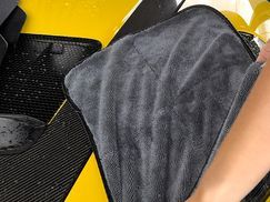 Mit hochwertigem Zubehör!