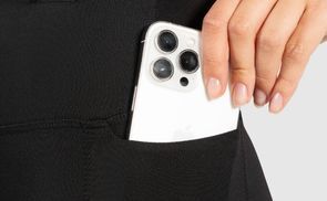 Praktische Seitentaschen für Essentials