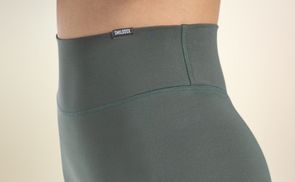 Hoher Bund für sicheren Sitz