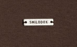 Dezentes Smilodox Logo als stilvoller Akzent